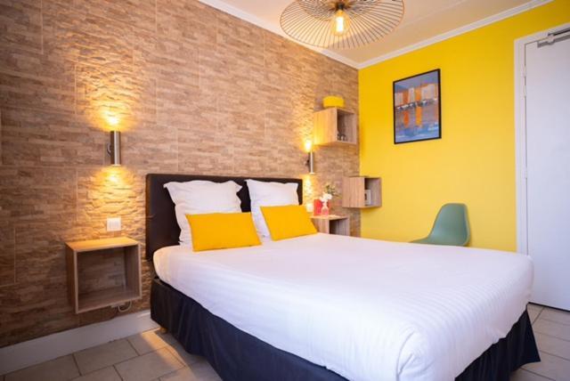 Hotel Le Castellamar سانت ماكسيم المظهر الخارجي الصورة